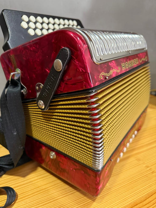 Acordeón HOHNER Corona III